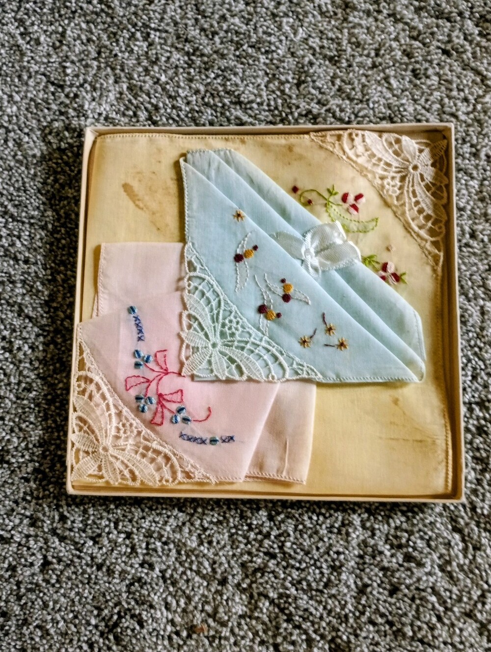 3 Vintage Handkerchiefs in Original Box